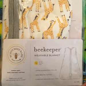 Burt’s Bees Giraffe Wearable Blanket, size small, 0.5 TOG